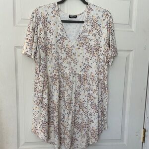 HEIMISH USA White V‑Neck Tunic with Brown & Gold Spot Print